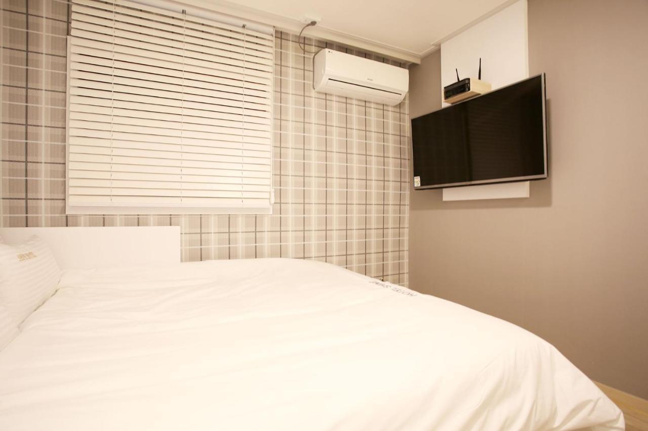 Shine Hotel Seoul Bagian luar foto