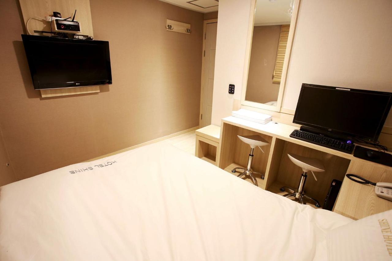 Shine Hotel Seoul Bagian luar foto