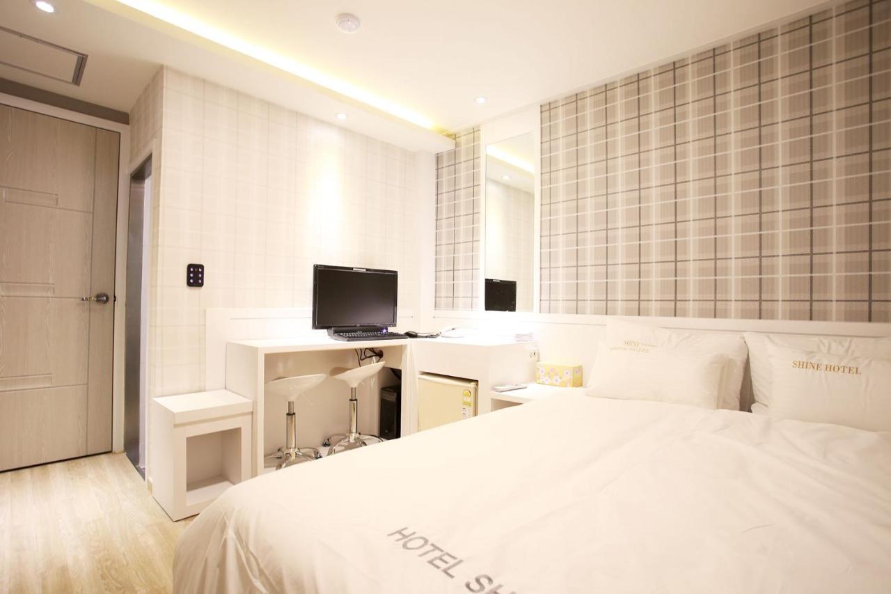 Shine Hotel Seoul Bagian luar foto