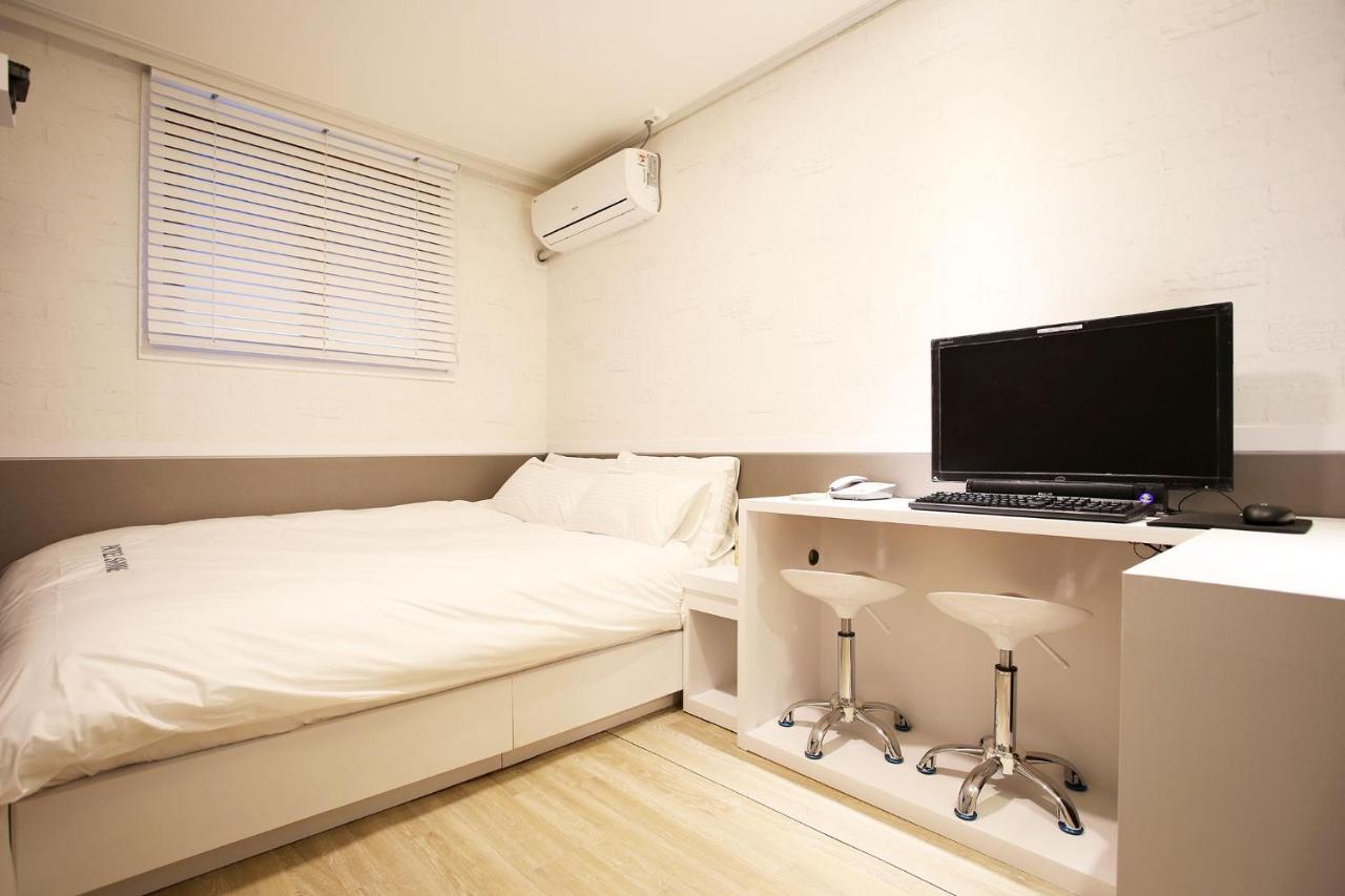 Shine Hotel Seoul Bagian luar foto