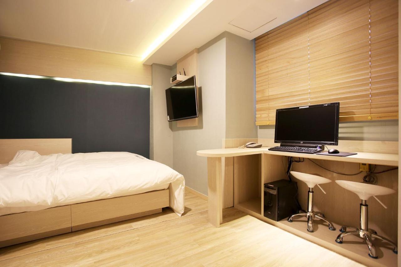 Shine Hotel Seoul Bagian luar foto