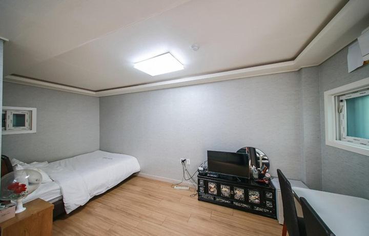 Shine Hotel Seoul Bagian luar foto