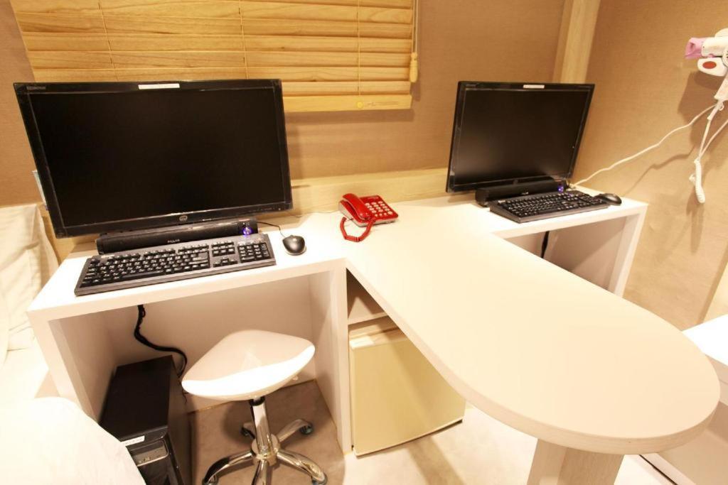 Shine Hotel Seoul Bagian luar foto