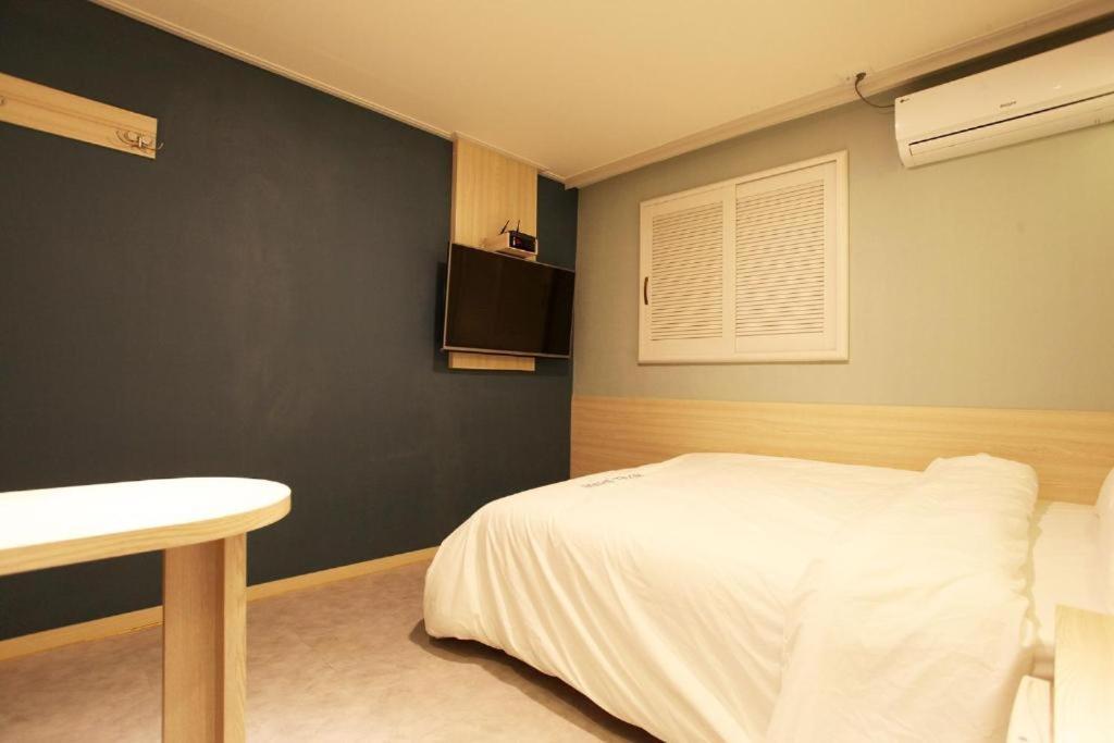 Shine Hotel Seoul Bagian luar foto